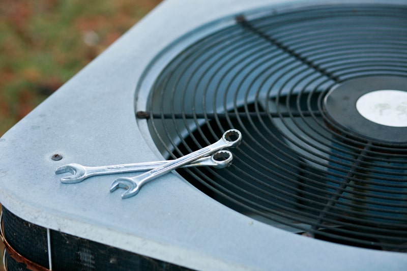 3 Reasons to Avoid Repairing Your Own Heat Pump